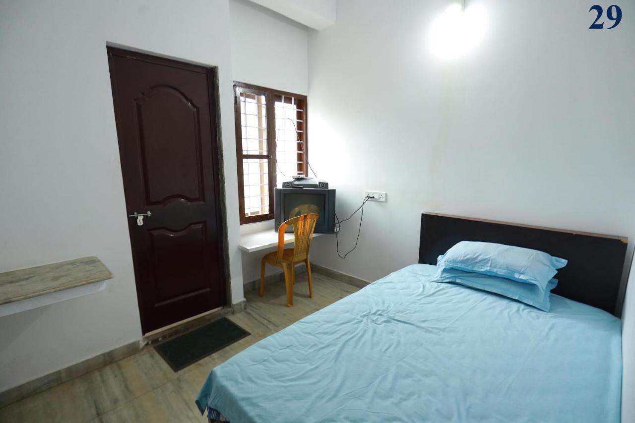 Arackal Tourist Home Tripunithura Exterior photo